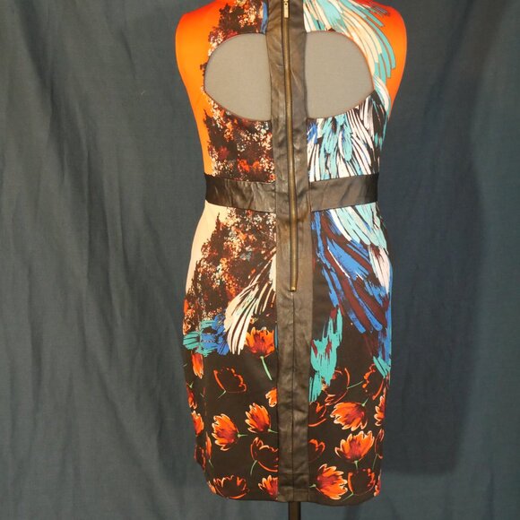 Fun pattern dress - Picture 2 of 4